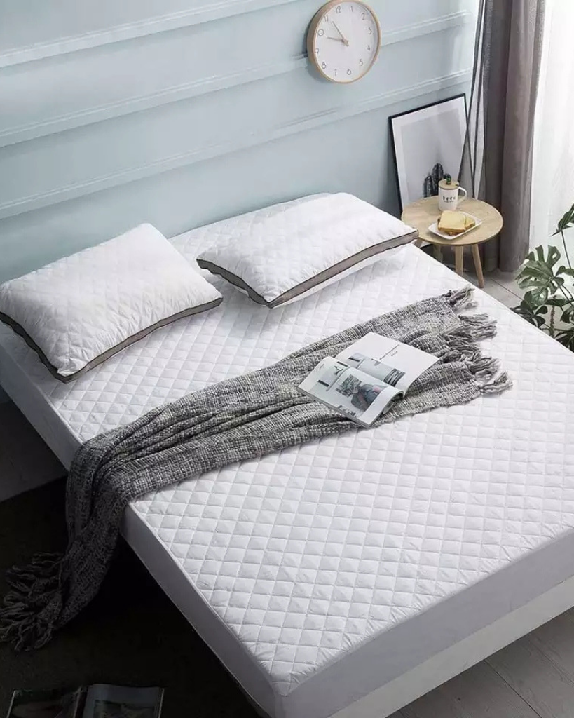 Water Proof Quilted Mattress Cover - Super King (84x78)
